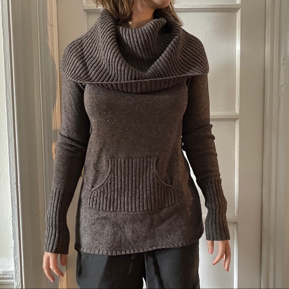 Gap Turtleneck Sweater